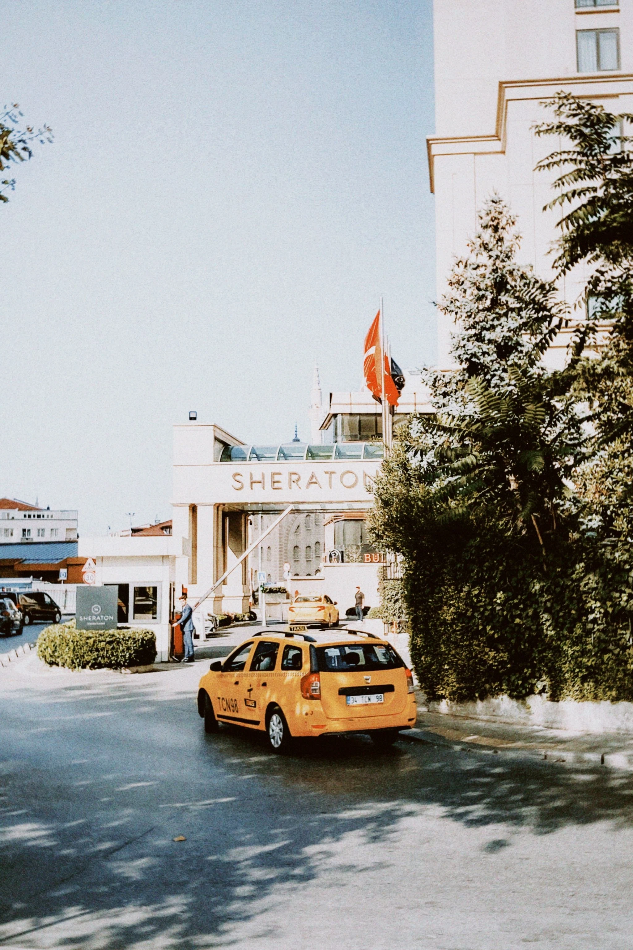 Avlu Butik konaklama · günlük çalışmadan bir kare